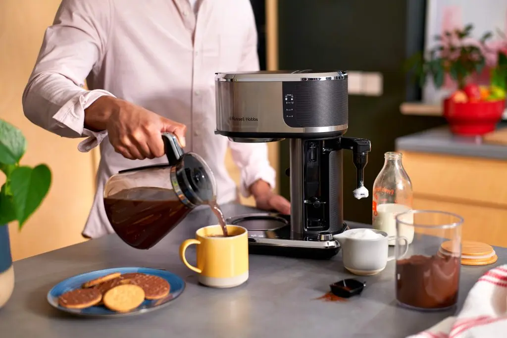 russell hobbs'un kahve makinesi attentiv